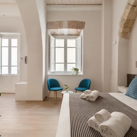 Domus Carolina - Stylish Living In The Soul Of * Cagliari